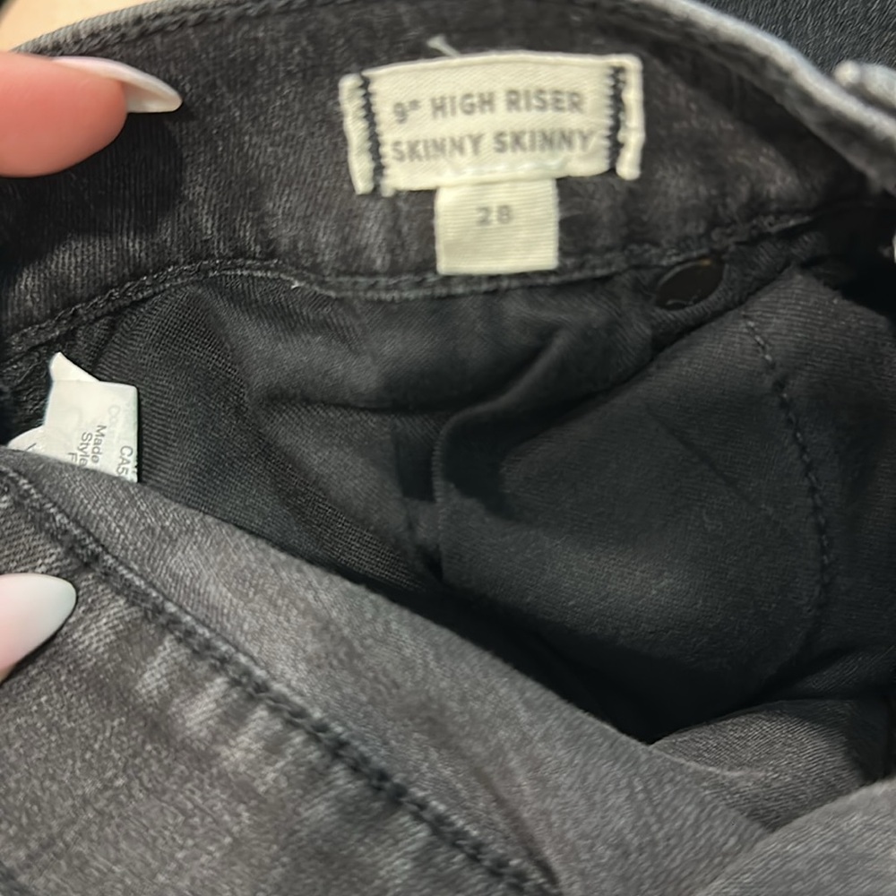 Madewell Black Distressed High Rise Skinny Jeans - Size 28 - Picture 9 of 9